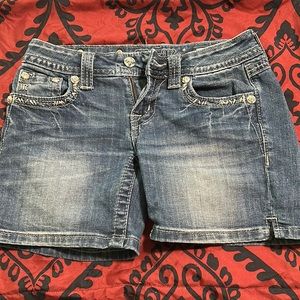 Miss me mid shorts